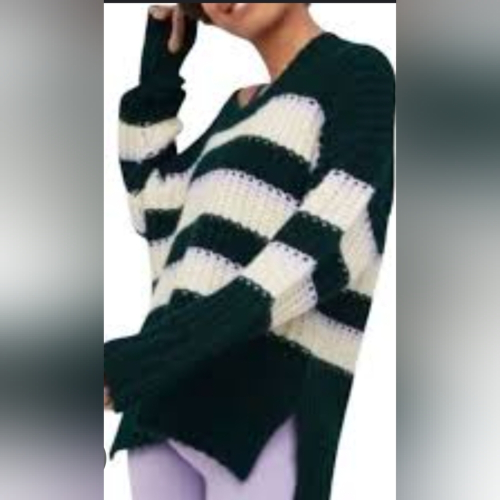 Offline By Aerie Bundle Up Sweater Sz S